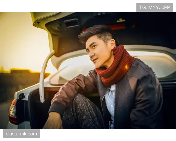 田亮的家里泳池比很多五星酒店还奢侈，这日常怎么看都像大片现场啊